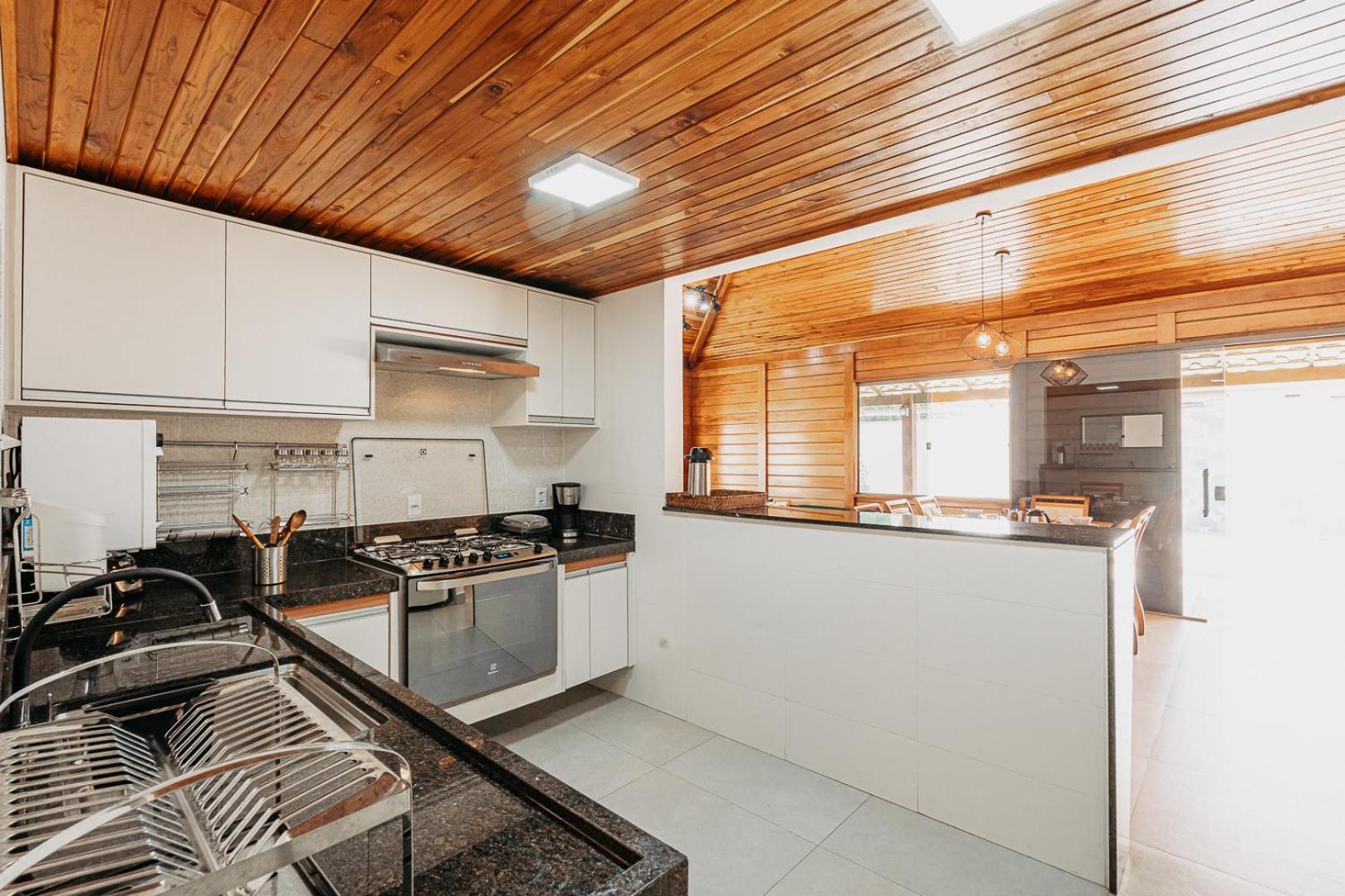 Casadecastelhanos, Quadra Do Mar De Castelhanos, 4 Suites Com Ar, Churrasqueira, Piscina, Hidromassagem, Cozinha Integrada Gourmet Ideal Para Familia E Amigos Anchieta  Exteriér fotografie